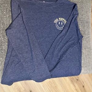 Women’s long sleeve tshirt